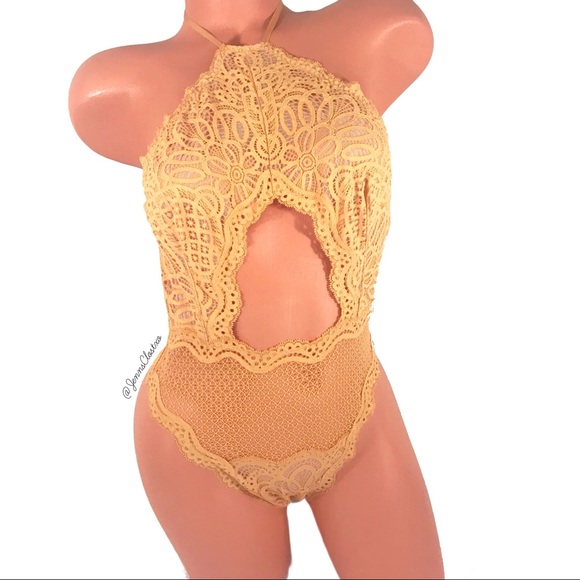 •Victoria’s Secret• Cutout Lace High Neck Teddy - Picture 2 of 5